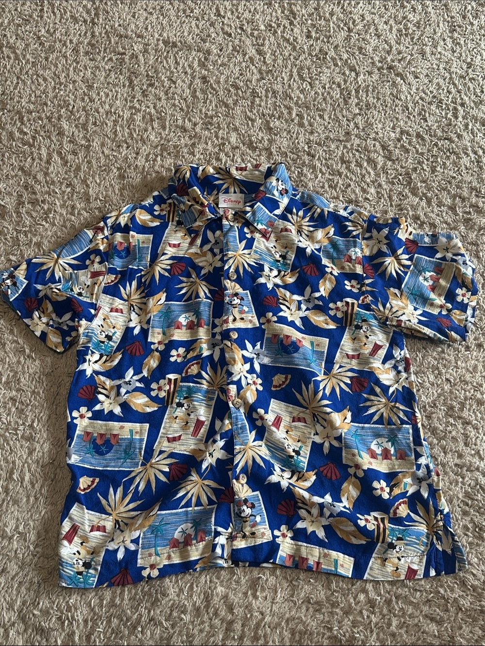 Disney Store Mickey Minnie Luau Beach Short Sleeve Hawaiian Button Up Shirt